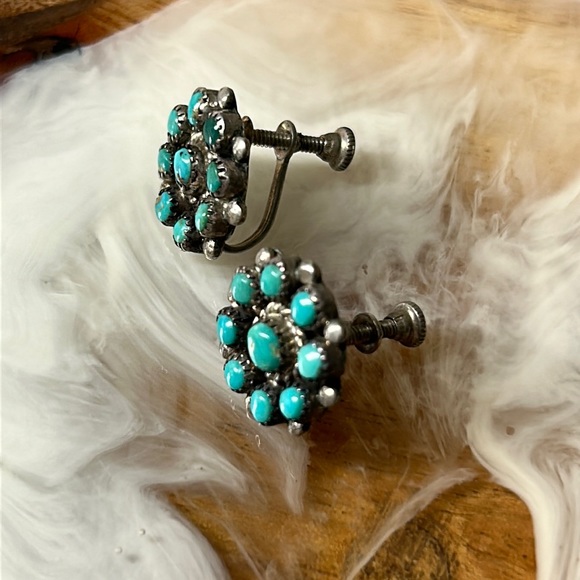 🖤Navajo Sterling silver turquoise screw-back earrings - Picture 2 of 9